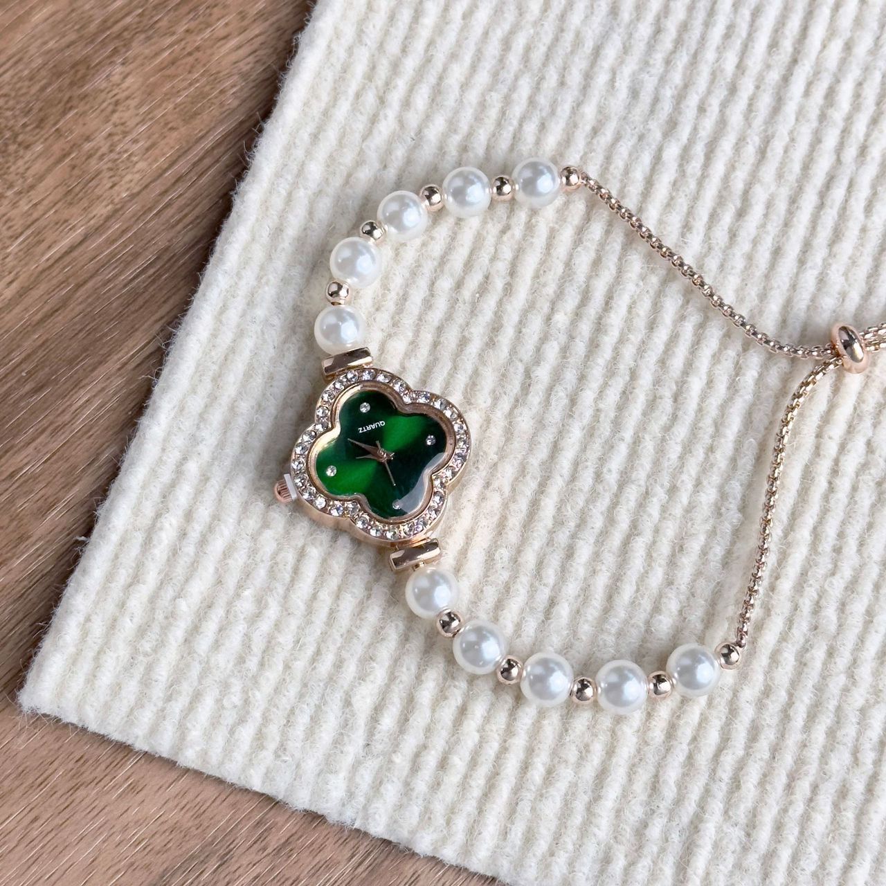 Clover Pearl Watch Collection