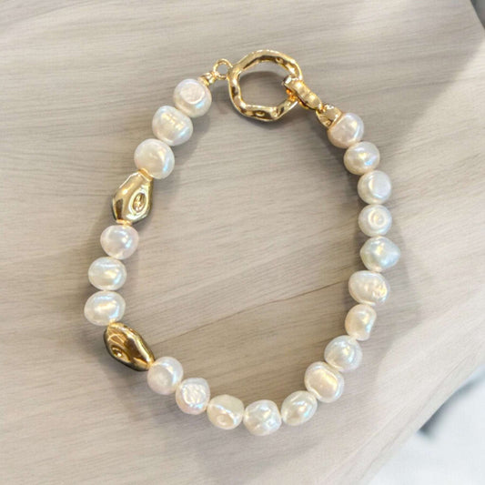 Freshwater Pearl Bracelet Artisan by Zaree