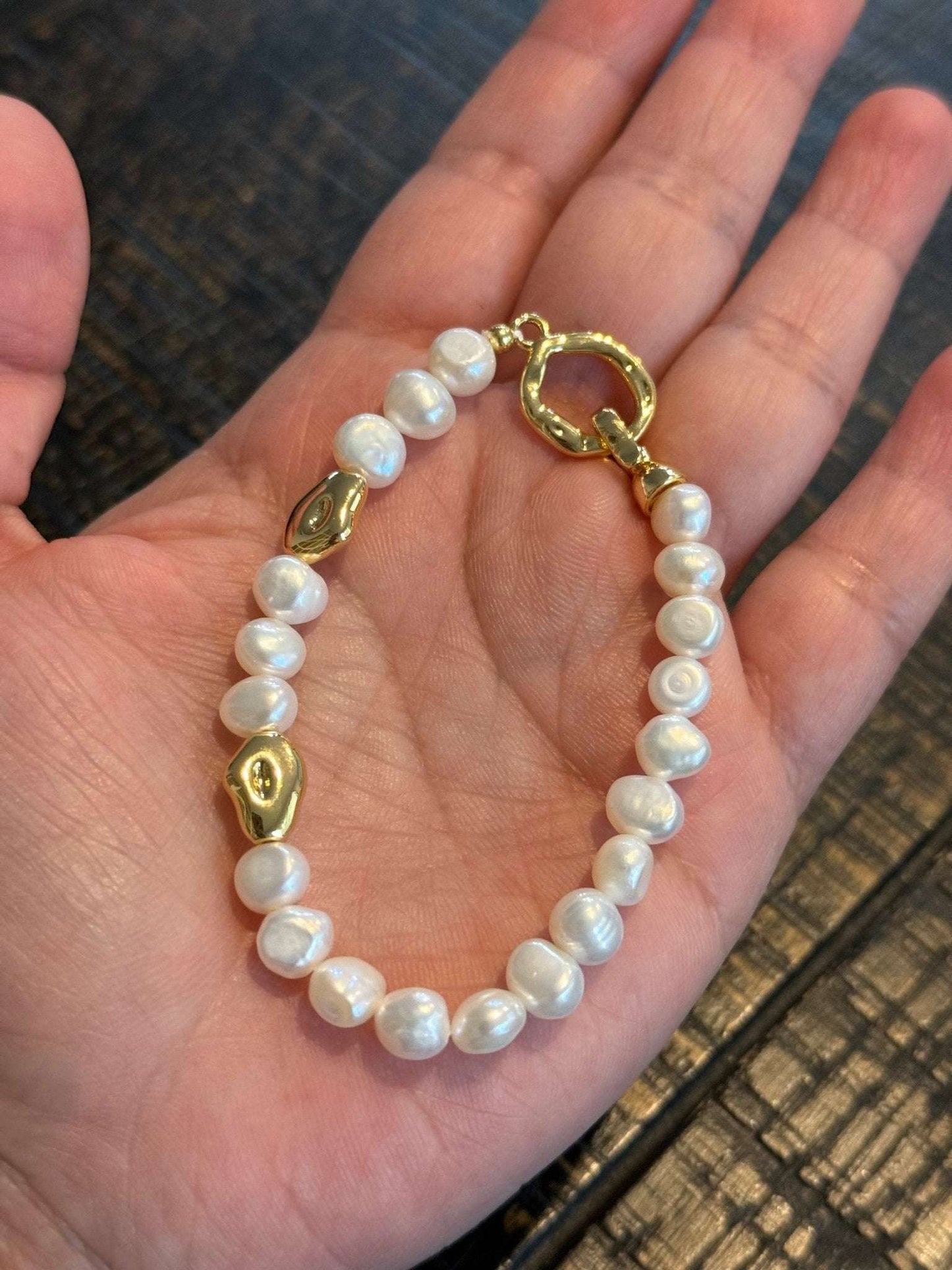 Freshwater Pearl Bracelet Artisan by Zaree