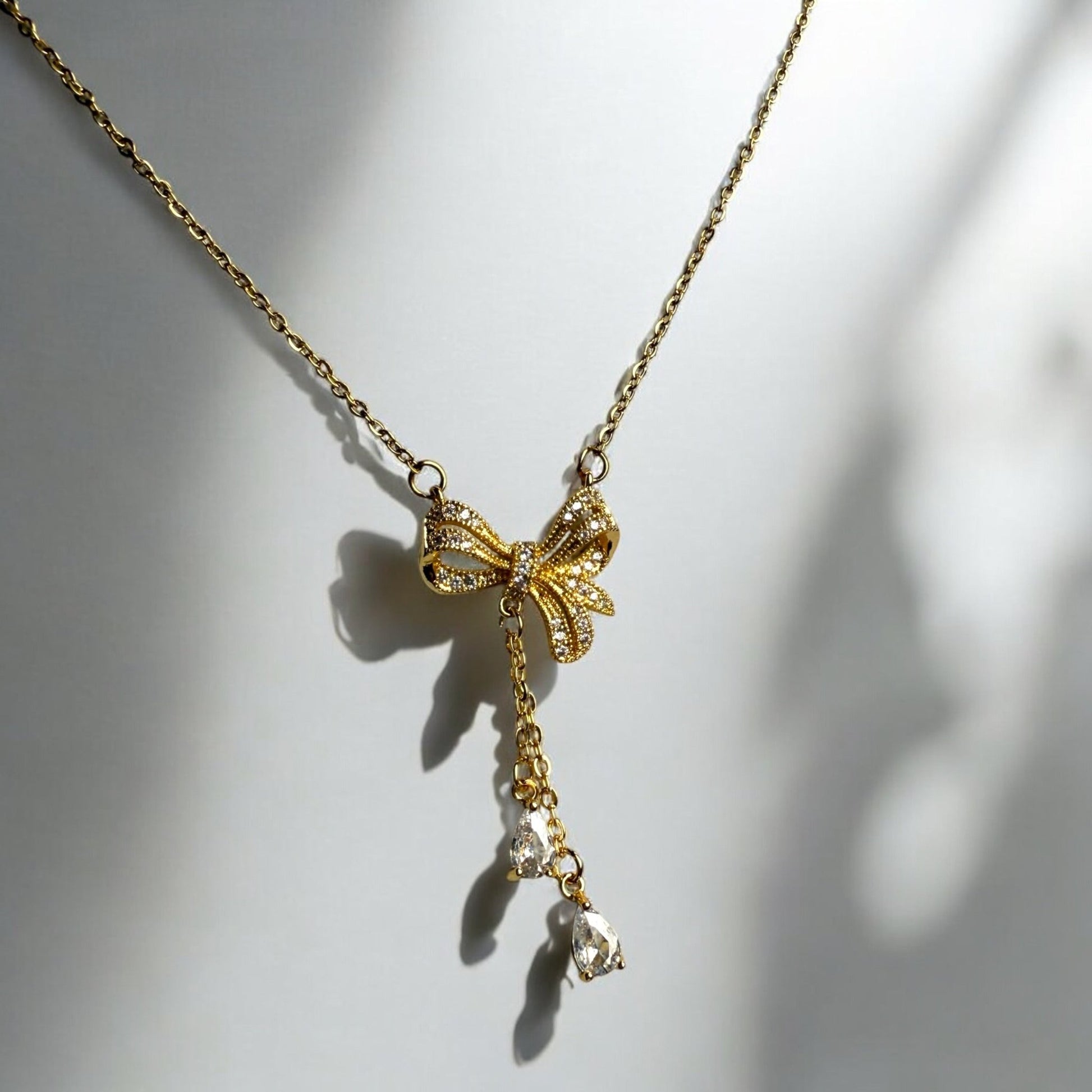 Bow Knot Zircon Necklace