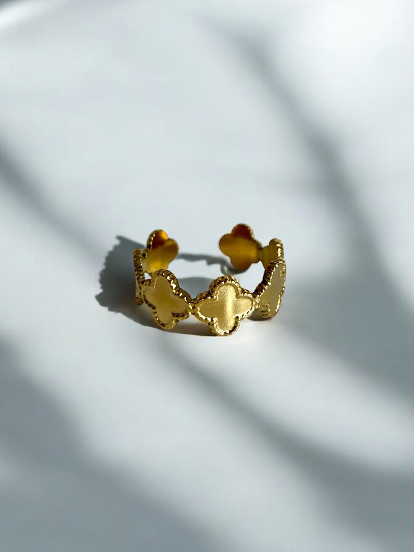 Gold Clover Ring