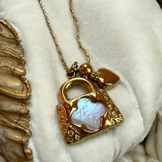 Lock your Clover Heart Necklace